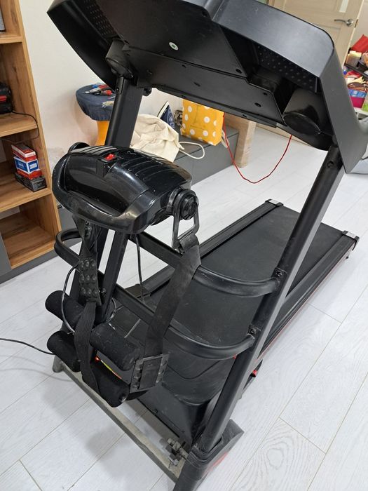 Продам беговую дорожку