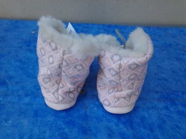 Buc Nou | Papuci de casa | Botosi de casa | mar. 37-38 | 23 cm