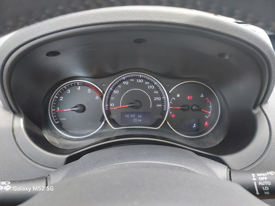 Renault koleos 2.0 dci 4×4 /Initiale Paris.