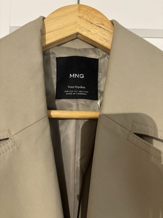 Шлифер на Mango  oversized