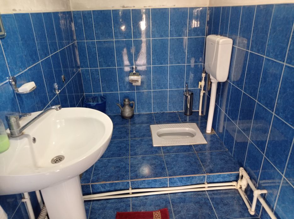 Назарбек почтада 7.5 сотихли ховли уй сотилади