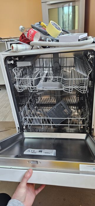 Съдомиялна машина SIEMENS