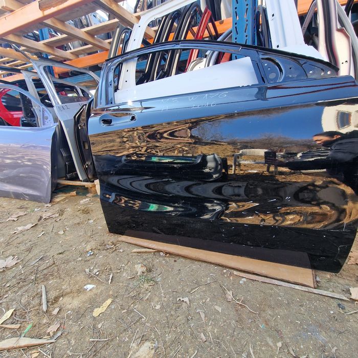 Mercedes Benz W176 A  2016 предна дясна врата