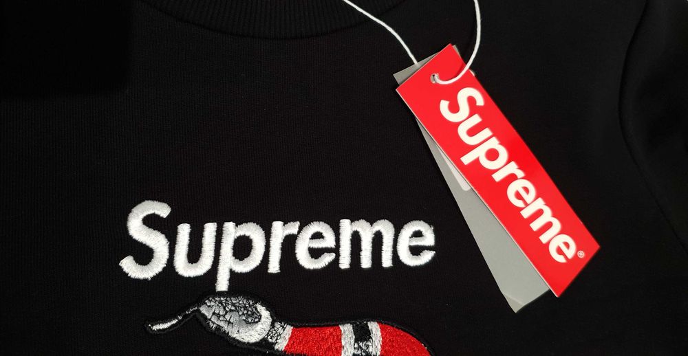 SUPREME чисто нов суичър