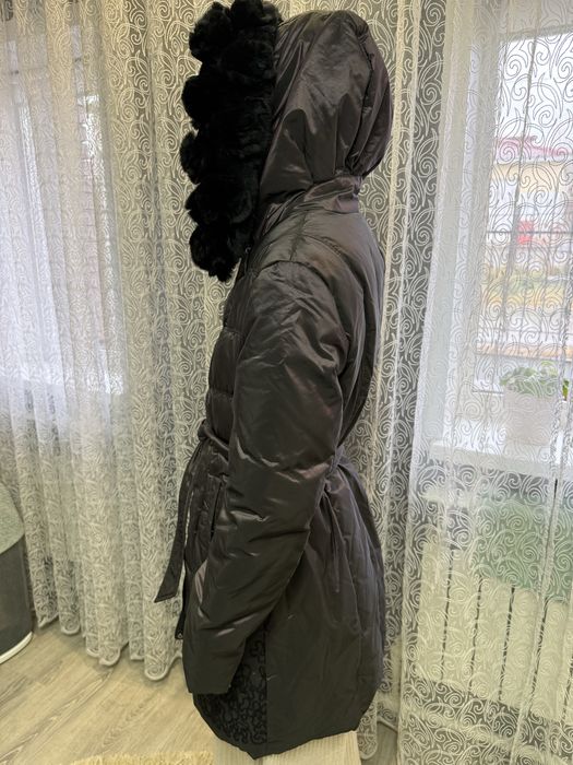 Шуба,куртка зимняя и прочее.