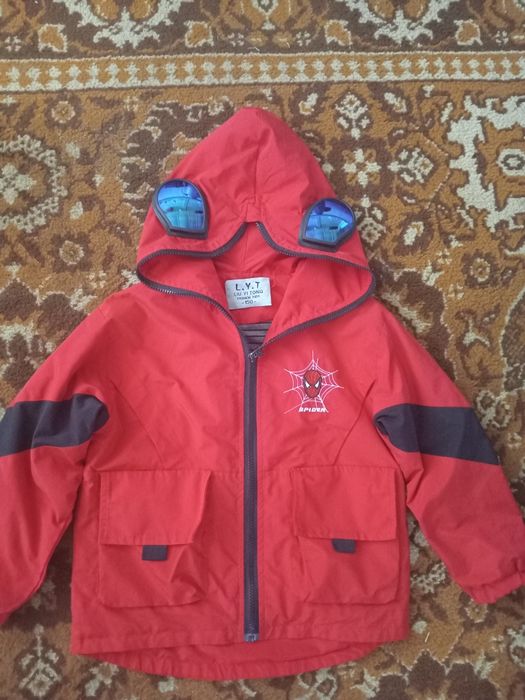 Продам детский ветровки