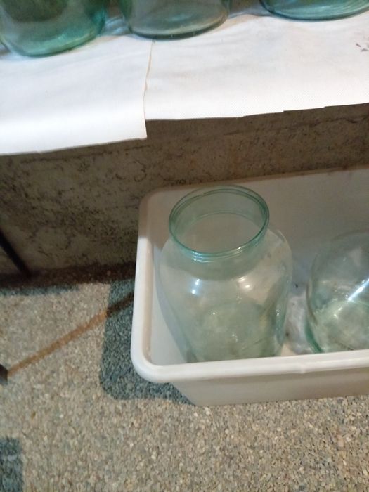 Borcane mari din sticlă, pentru muraturi