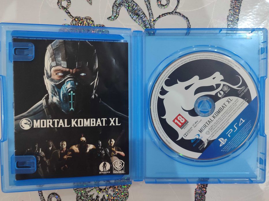 3 игры диска на пс4 фифа,мортал комбат и дестени