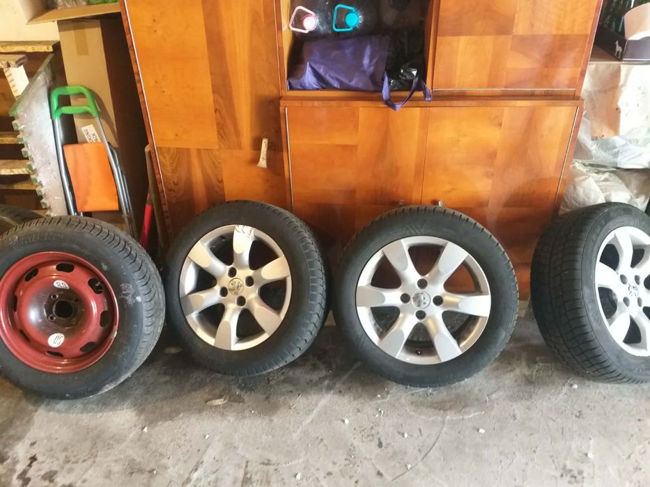 Roti de iarna 205/55/16 Peugeot 307