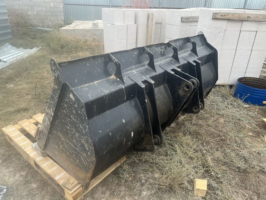 Фронтальный погрузчик