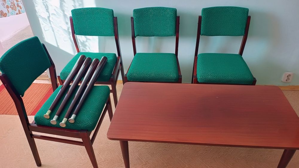 Masă și scaune set