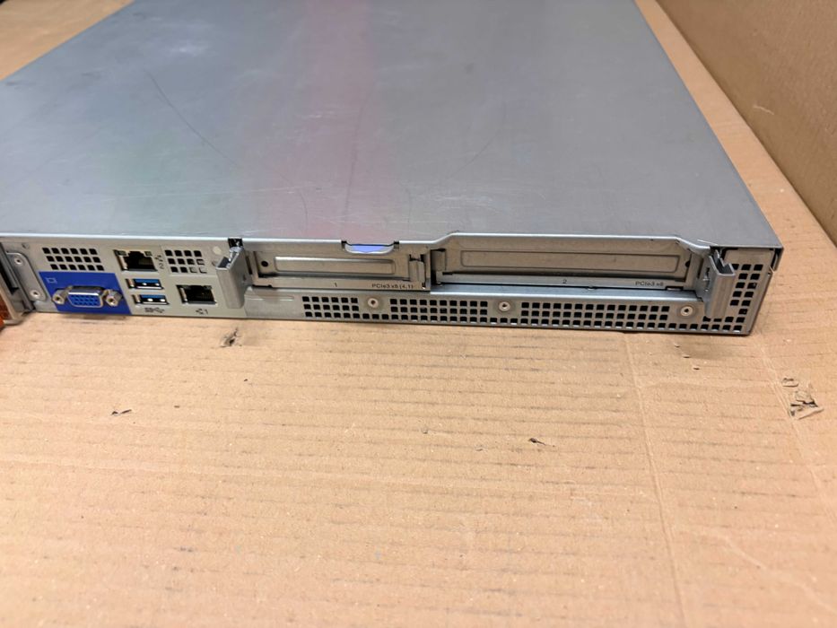 Сървър Lenovo x3250 M6 E3-1230 v6 3.90GHz, 8GB DDR4, Proxmox, TrueNAS