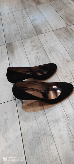 Чисто нови обувки!