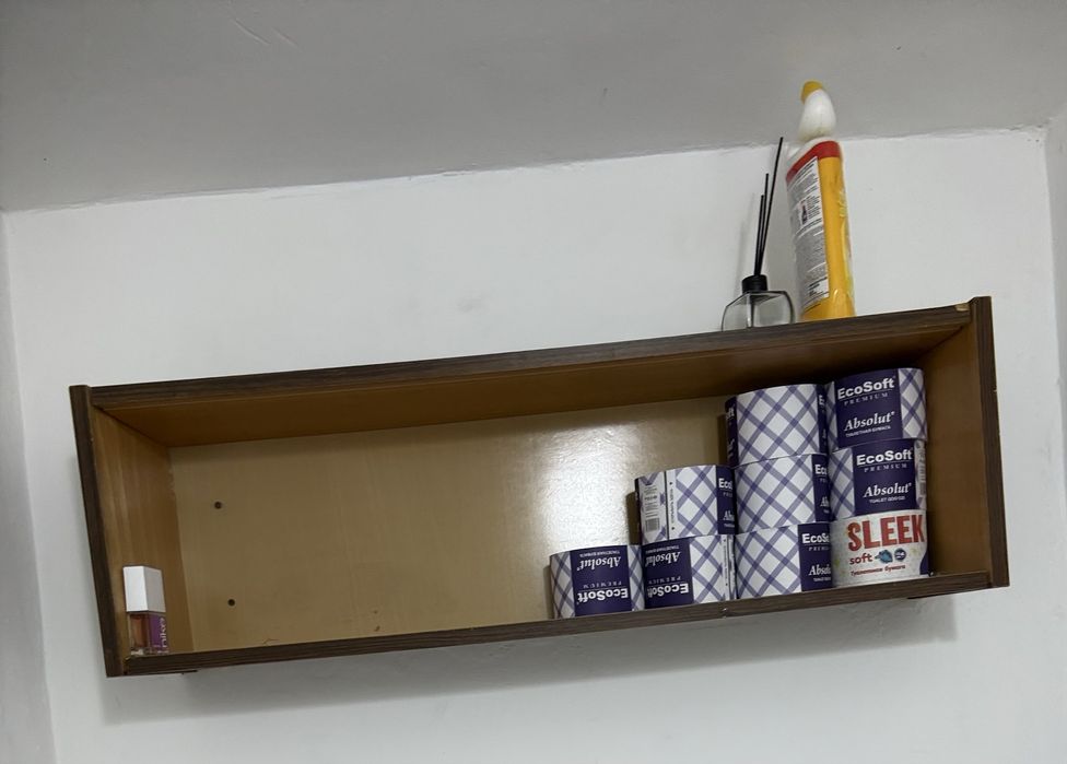 Продается полка книжная