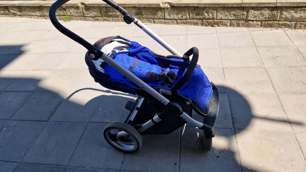 Mutsy EVO 3в1 и стол за кола Cybex T i-size