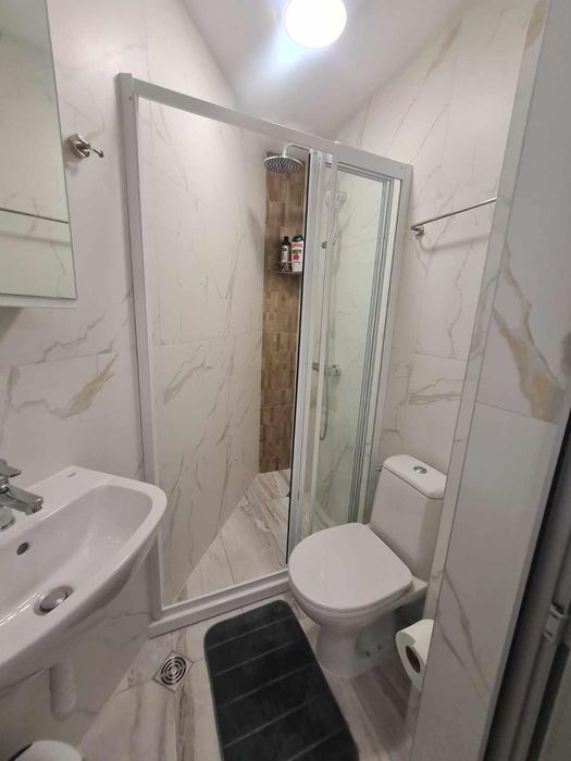 Дава се под наем Тристаен апартамент в Варна, Център - 82 кв.м за 887.4 € - Снимка #7