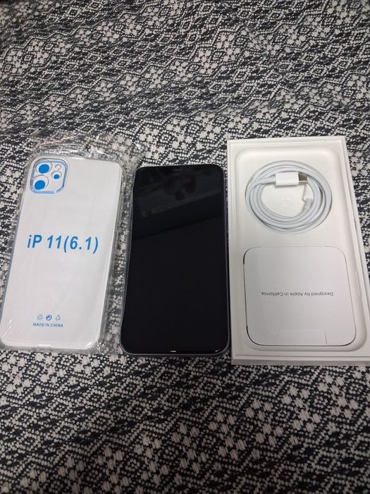 IPHONE 11  64 гб