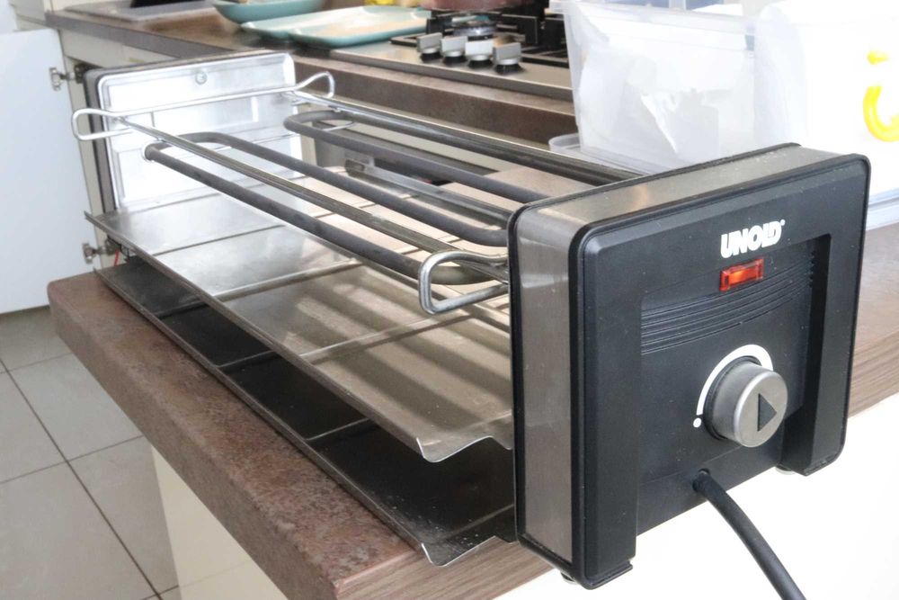 Grătar electric / Raclette UNOLD 6 persoane, stare foarte bună