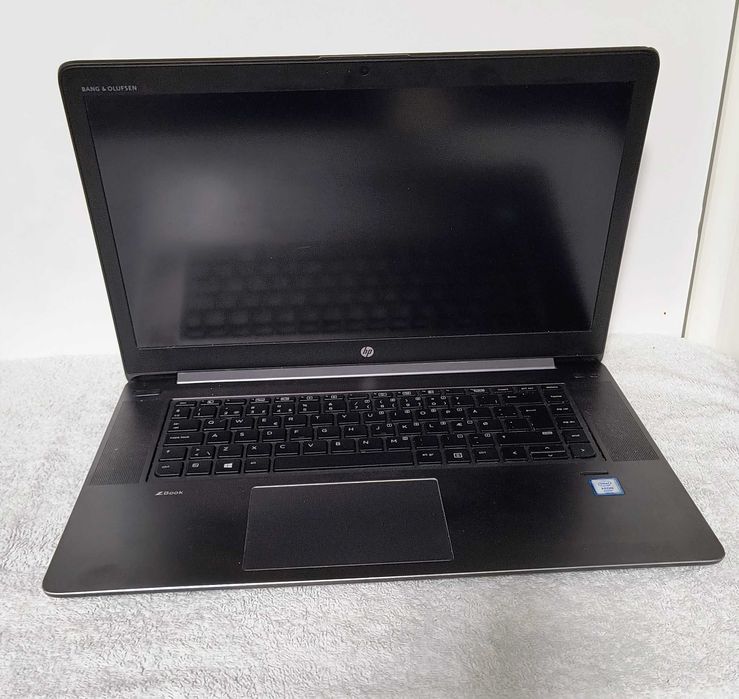 laptop profesional 15.6" 4k hp zbook studio g3 intel xeon e3 1505Mv5 nvidia quadro M1000M