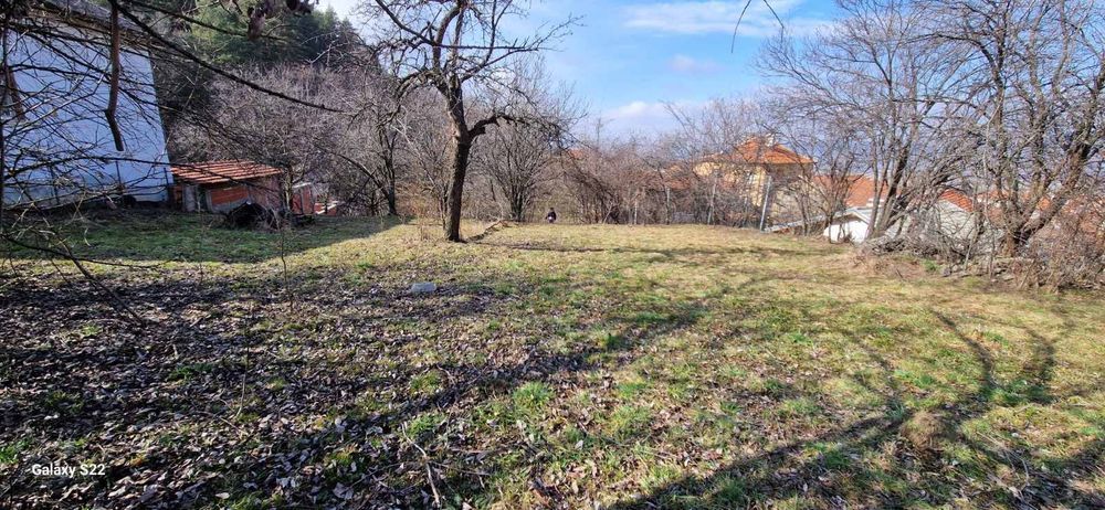 Продава парцел в гр.Сапарева баня