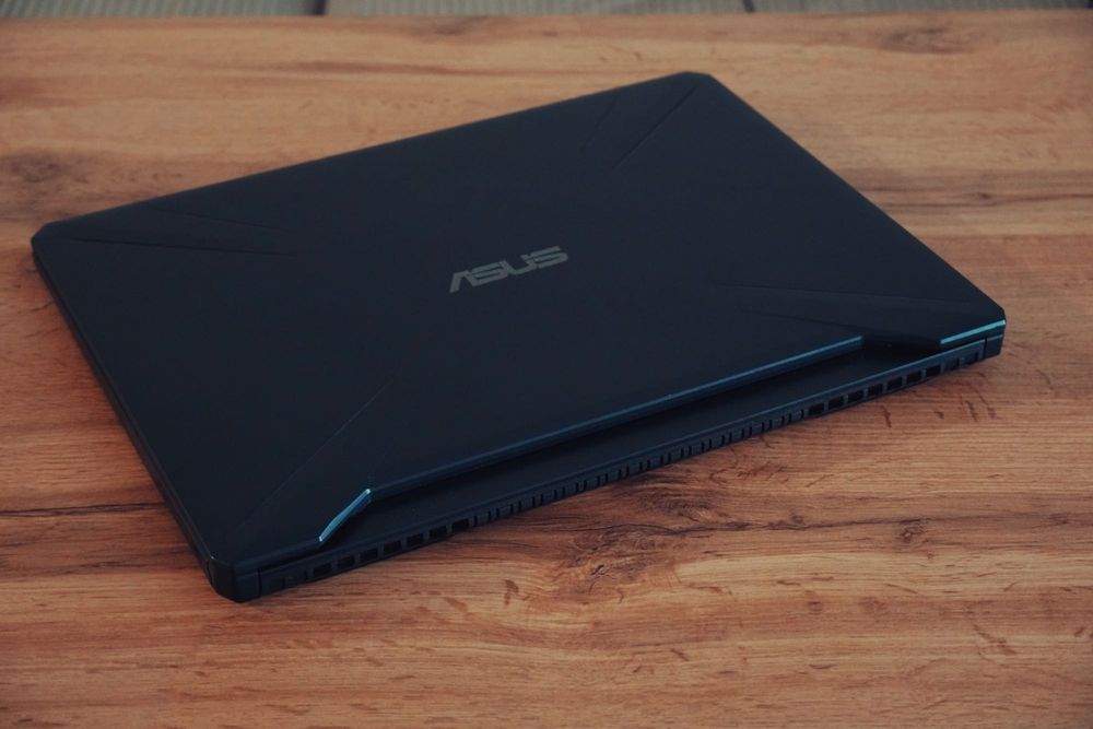 Лаптоп ASUS TUF Gaming FX505DT – мощен и надежден лаптоп за всеки ден