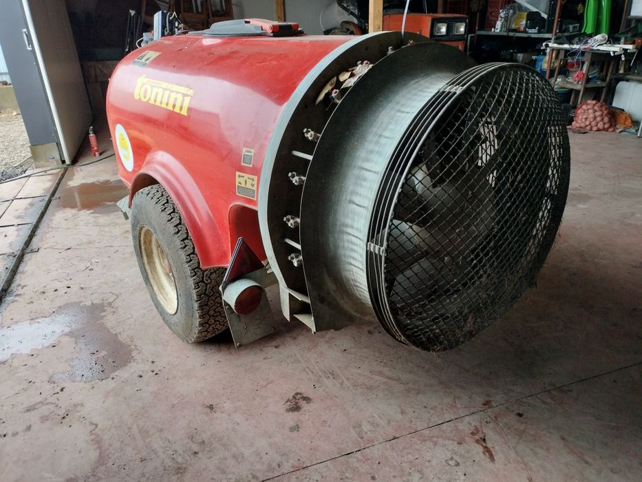 Pompa de stropit atomizor