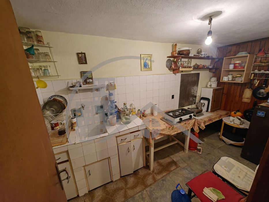 Продава се Къща в Варна, м-т Боровец - юг - 150 кв.м за 347 €/кв.м - Снимка #4