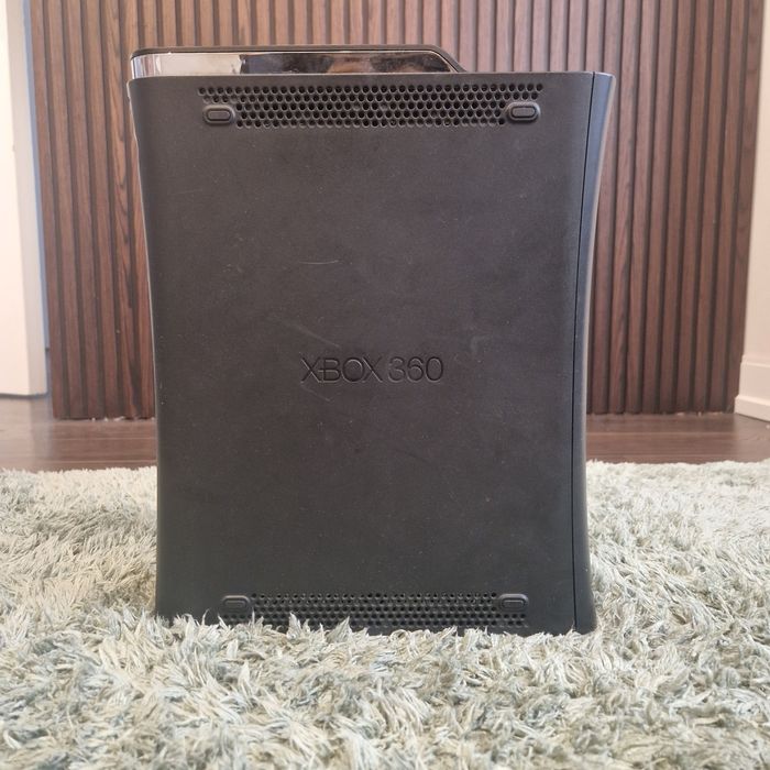 Xbox 360 Fat (прошитая)