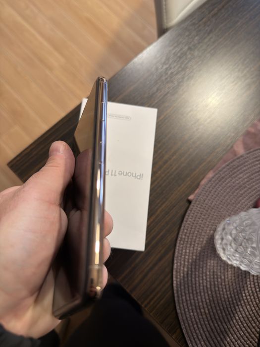 Iphone 11 pro max Gold 256gd
