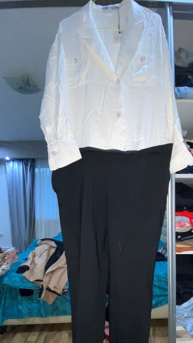 Salopetă nouă zara marime L