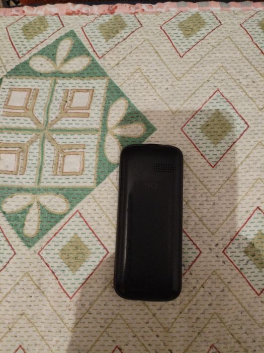 Продам простой телефон