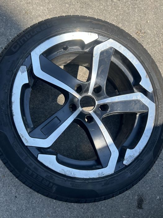 Джанти бмв 18 цола с добри гуми