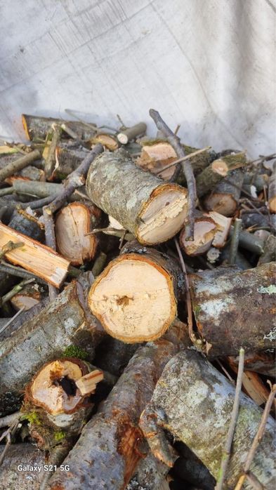 Tocator de crengi dupa tractor