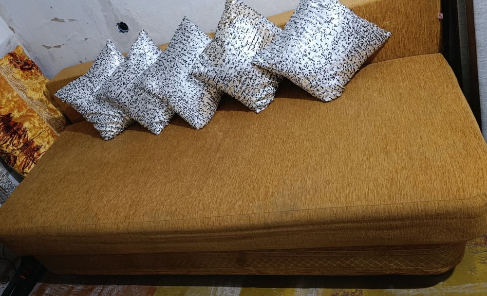 Продам диван 10000