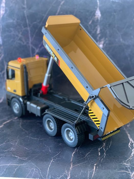 Камаз игрушечный