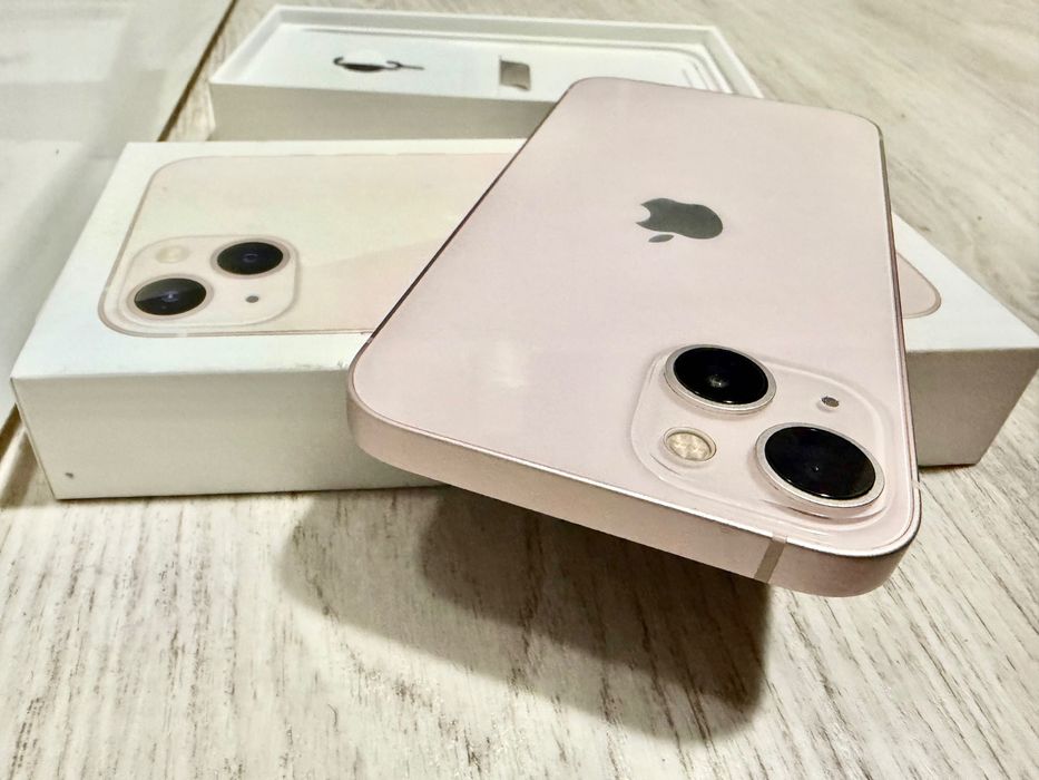 Iphone 13 в отлично състояние
