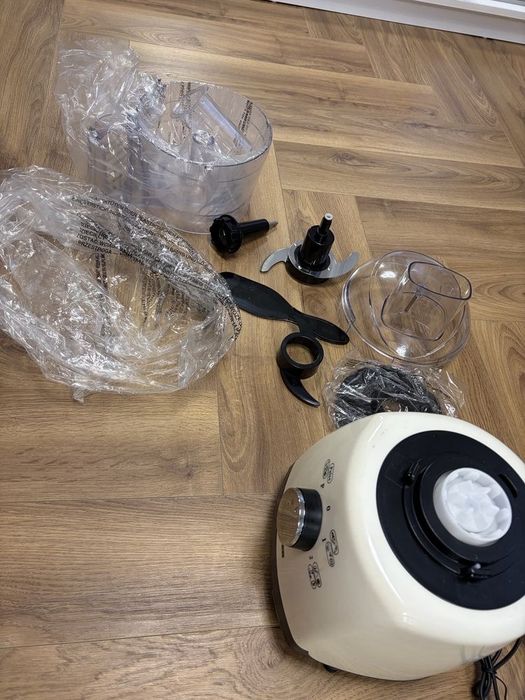 Robot de bucatarie heinner 1000w