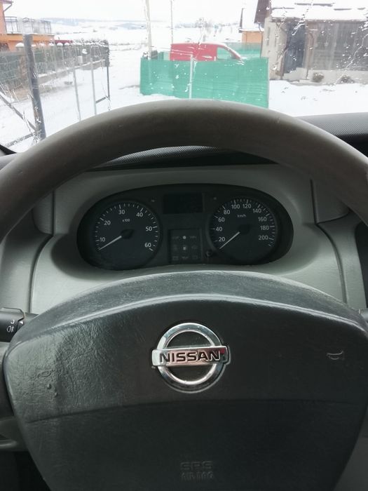 Vând Nissan Primastar