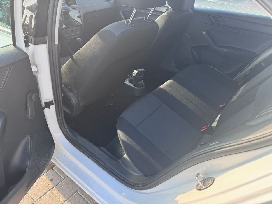 Skoda Rapid 1.6 Tdi - 2016