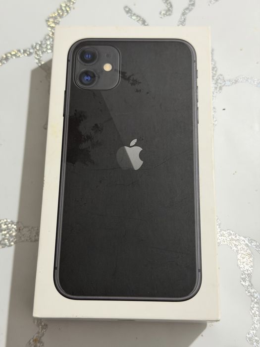 iPhone 11 64 гб.