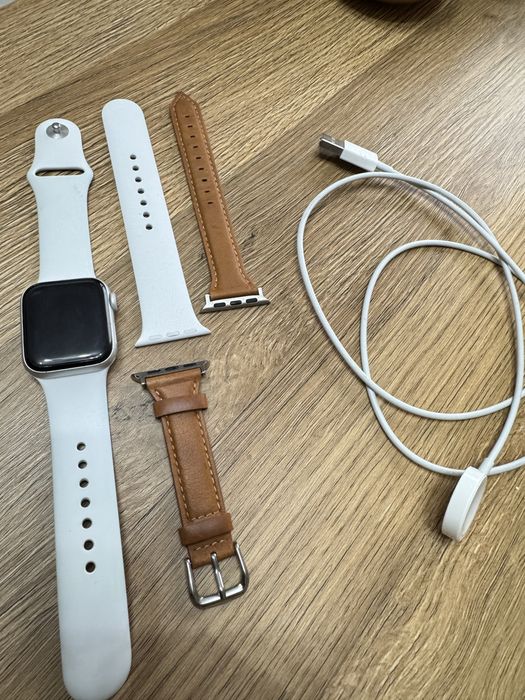 Apple watch seria 5, 40 mm, argintiu