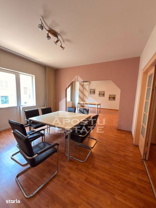 Apartament pretabil birouri, 4 incaperi, 130 mp, Central Timisoara