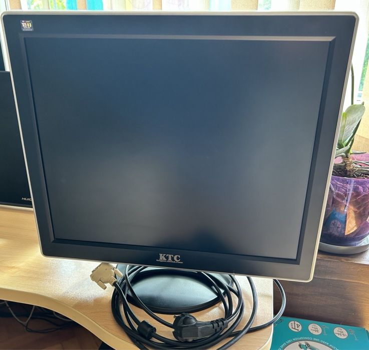 KTC 19 инча TFT-LCD монитор
