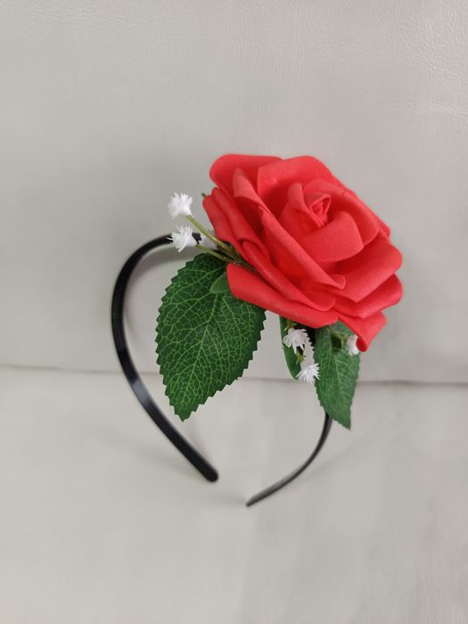 Диадема с цветя за народна носия