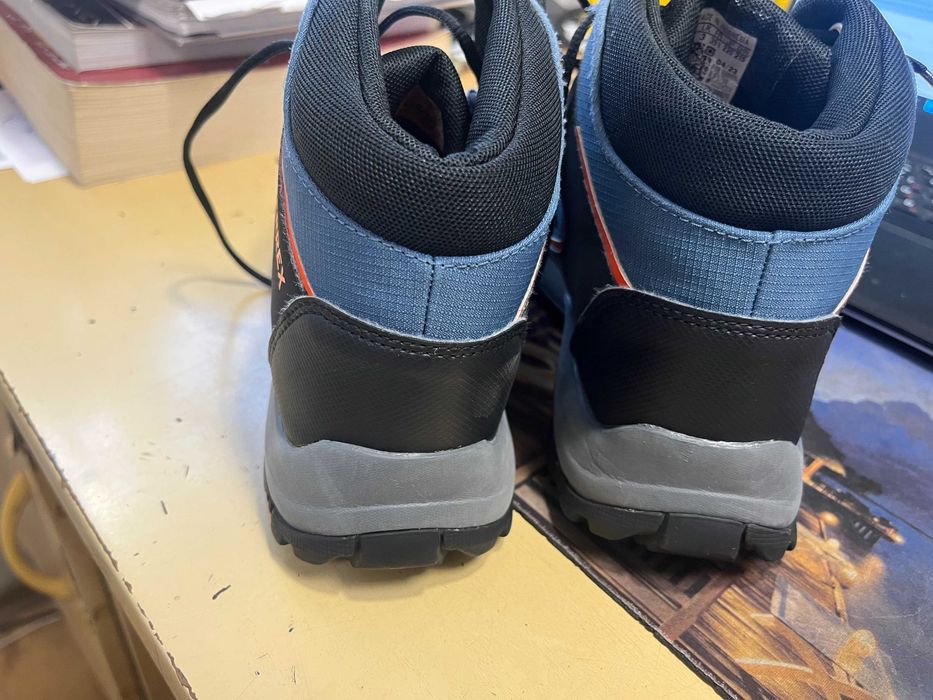 Боти Адидас-35 1/2