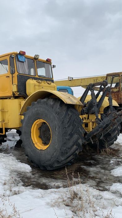 Продам трактор К700