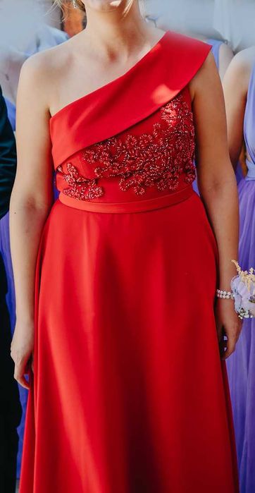 Rochie eleganta, nasa sau banchet