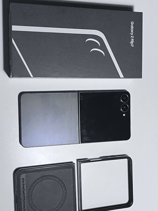 Samsung Z Flip 7
