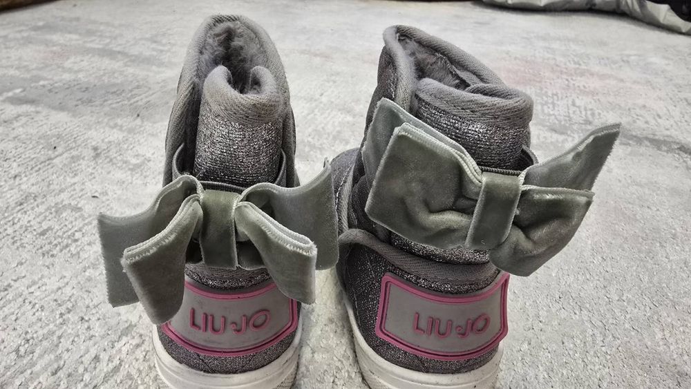 Liu Jo боти момиче