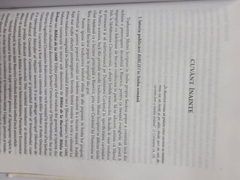 Biblia ortodoxa alba cu auriu dim 17×25